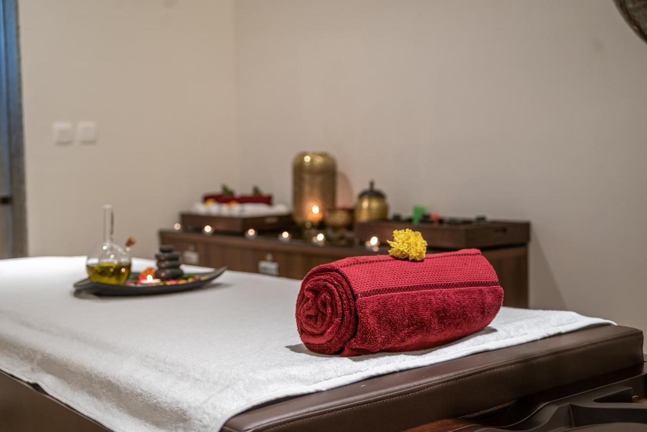 Hawthorn Suites By Wyndham Dwarka エクステリア 写真