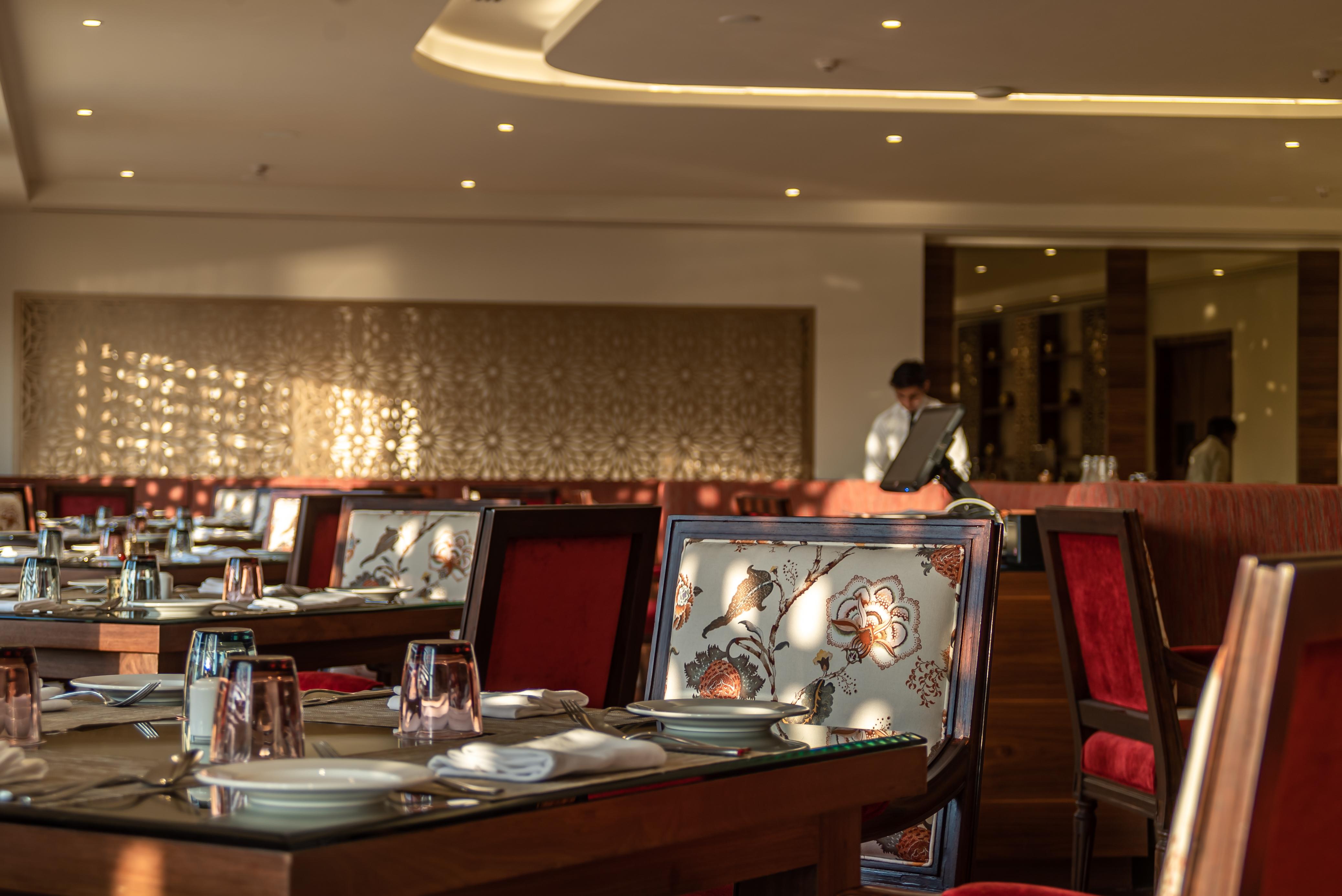 Hawthorn Suites By Wyndham Dwarka エクステリア 写真